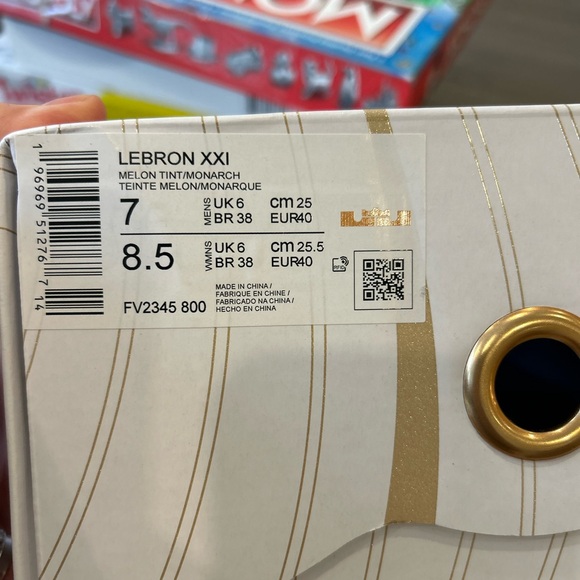 Nike Lebron 21 Dragon Pearl Basketball Shoes - Picture 7 of 8